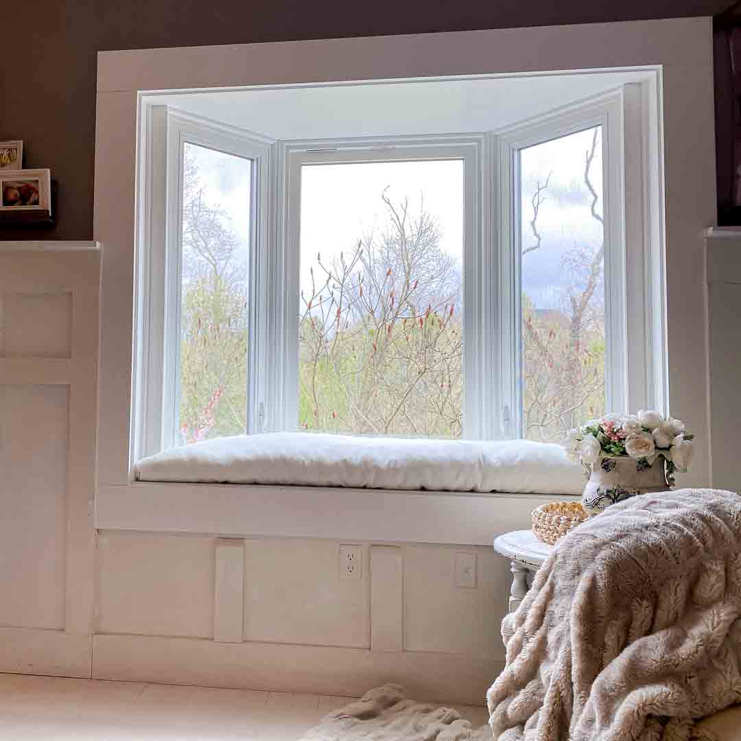 Bay window with casement windows