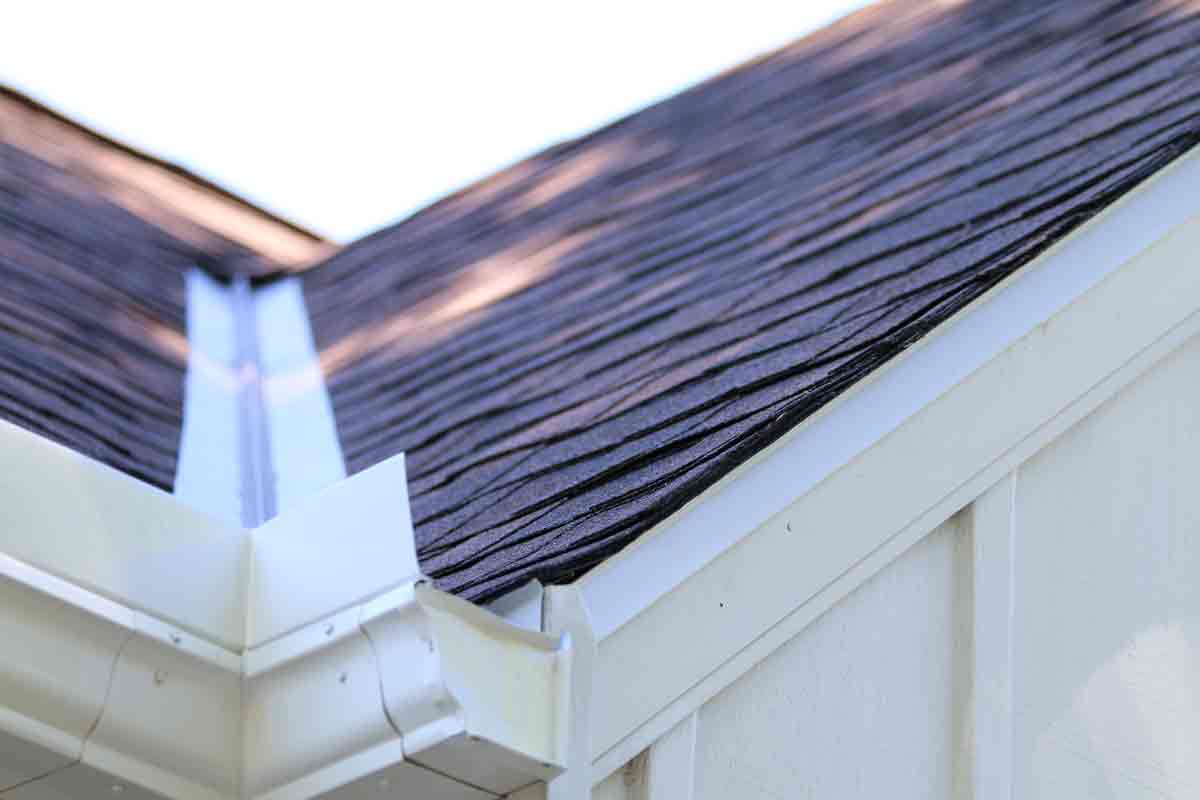 How to Make Your Roof More Energy Efficient for Fall Universal